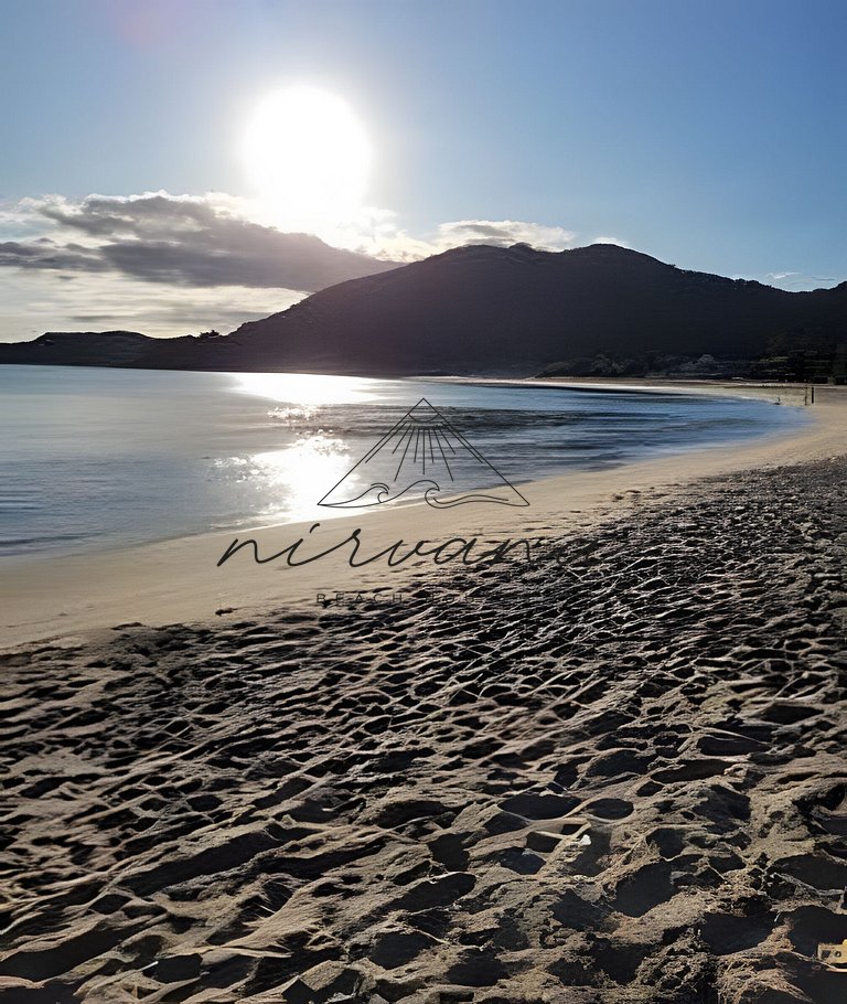 Casa Cabana - Condomínio de frente para a Praia