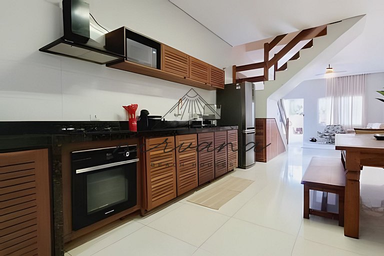 Casa Cabana - Condomínio de frente para a Praia