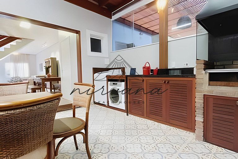 Casa Cabana - Condomínio de frente para a Praia