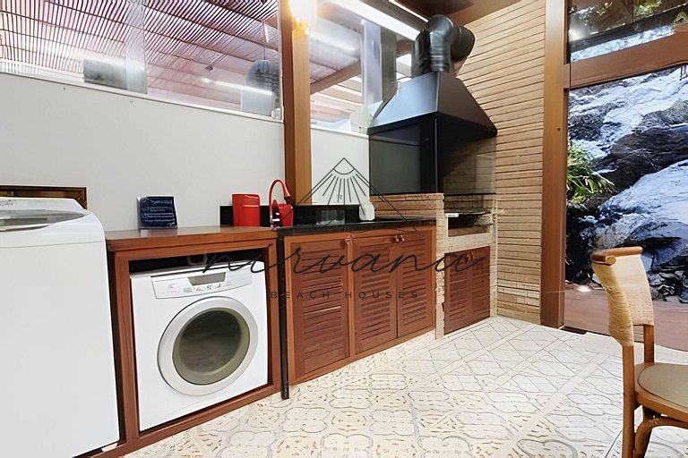 Casa Cabana - Condomínio de frente para a Praia