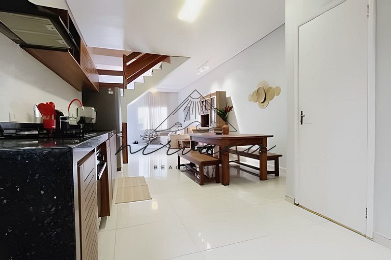 Casa Cabana - Condomínio de frente para a Praia