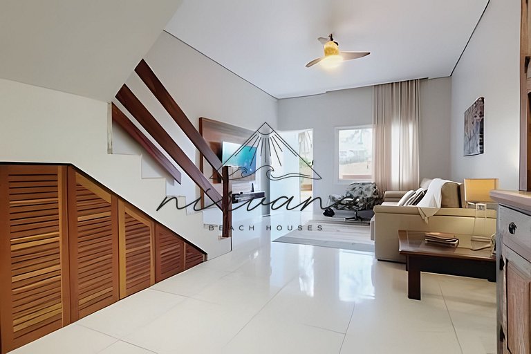 Casa Cabana - Condomínio de frente para a Praia