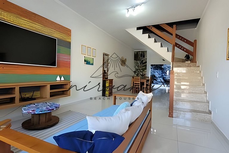 Casa Serena Condomínio de frente para a praia