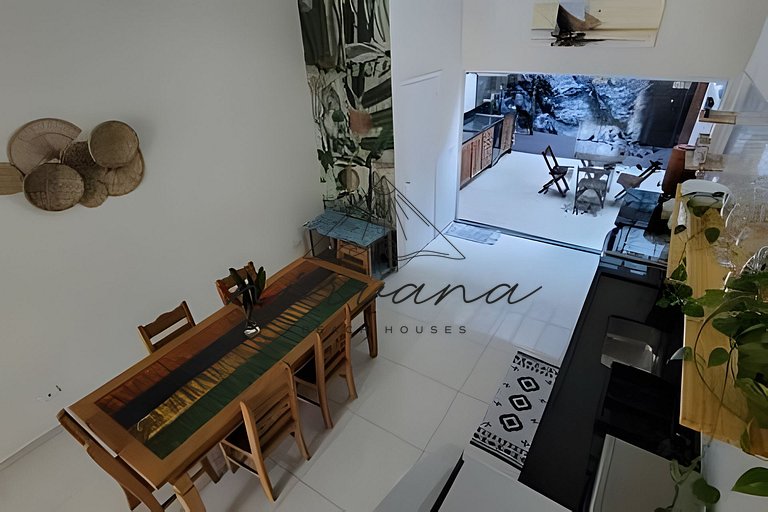 Casa Serena Condomínio de frente para a praia
