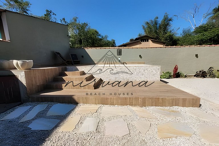 Casa Vila da Brava - Cond. 7 min a pé da praia