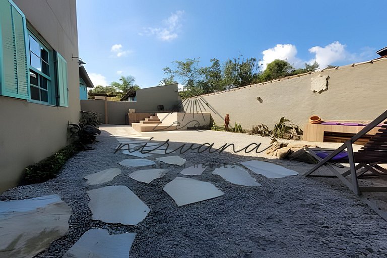Casa Vila da Brava - Cond. 7 min a pé da praia
