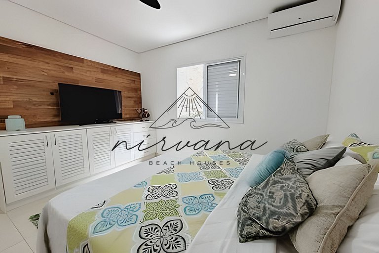 Casa Canto em Condomínio de frente para a praia