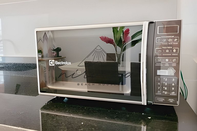Casa Canto em Condomínio de frente para a praia