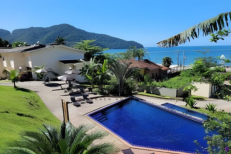 Casa Canto em Condomínio de frente para a praia