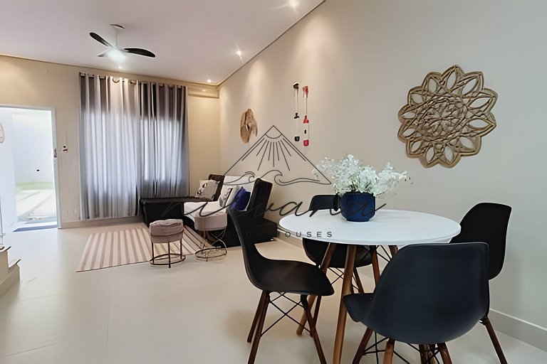 Casa Charme - Condomínio de frente para a Praia